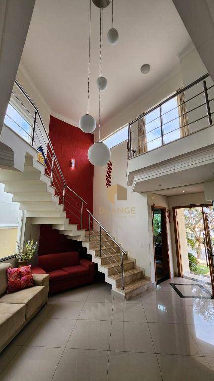 Casa de Condomínio à venda com 3 quartos, 238m² - Foto 4