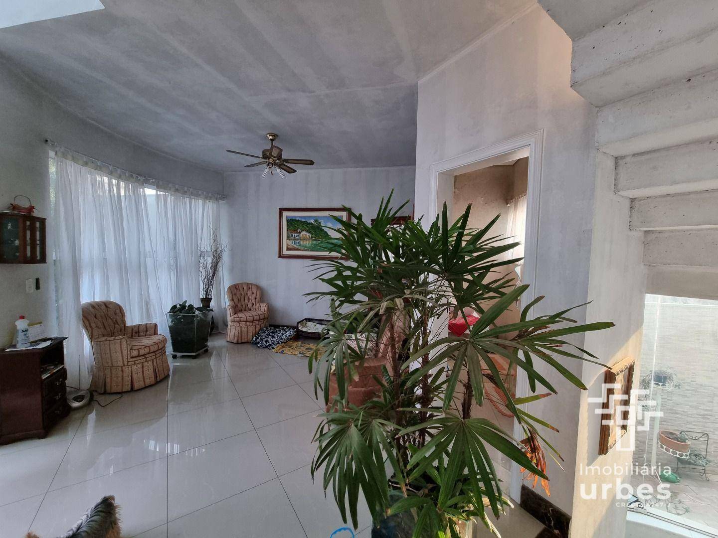 Casa à venda com 3 quartos, 283m² - Foto 2