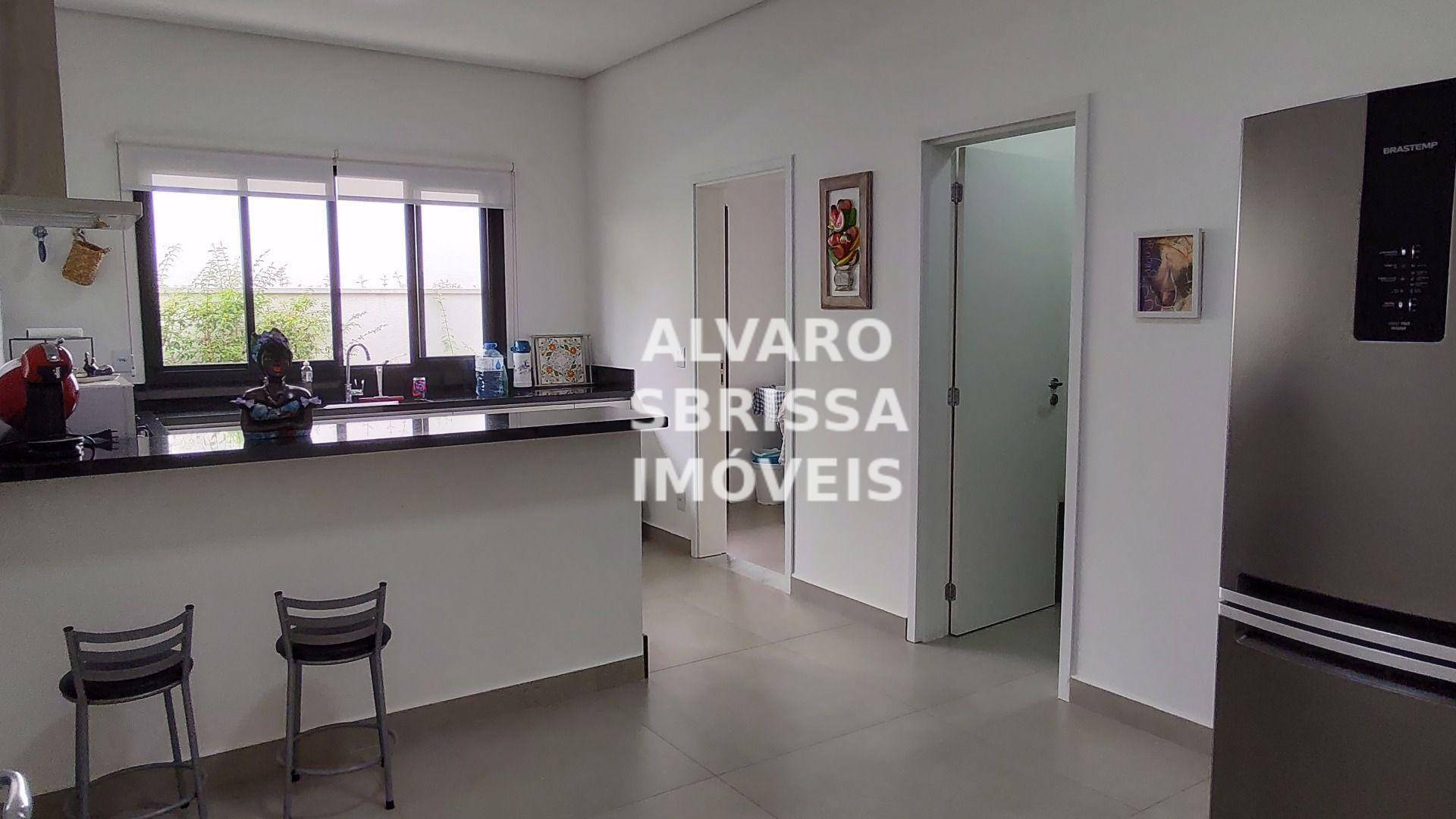 Casa de Condomínio à venda com 4 quartos, 340m² - Foto 24