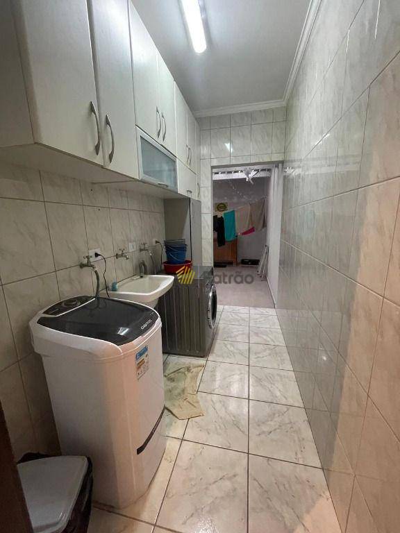 Sobrado à venda com 4 quartos, 192m² - Foto 24