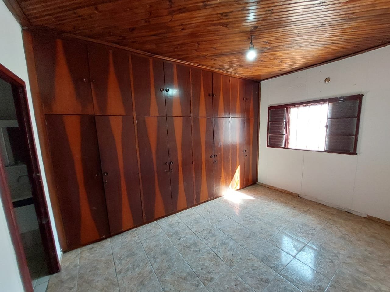 Casa à venda com 3 quartos, 191m² - Foto 4