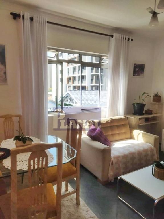 Apartamento à venda com 2 quartos, 66m² - Foto 3