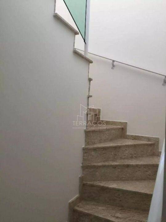 Casa à venda com 3 quartos, 201m² - Foto 10