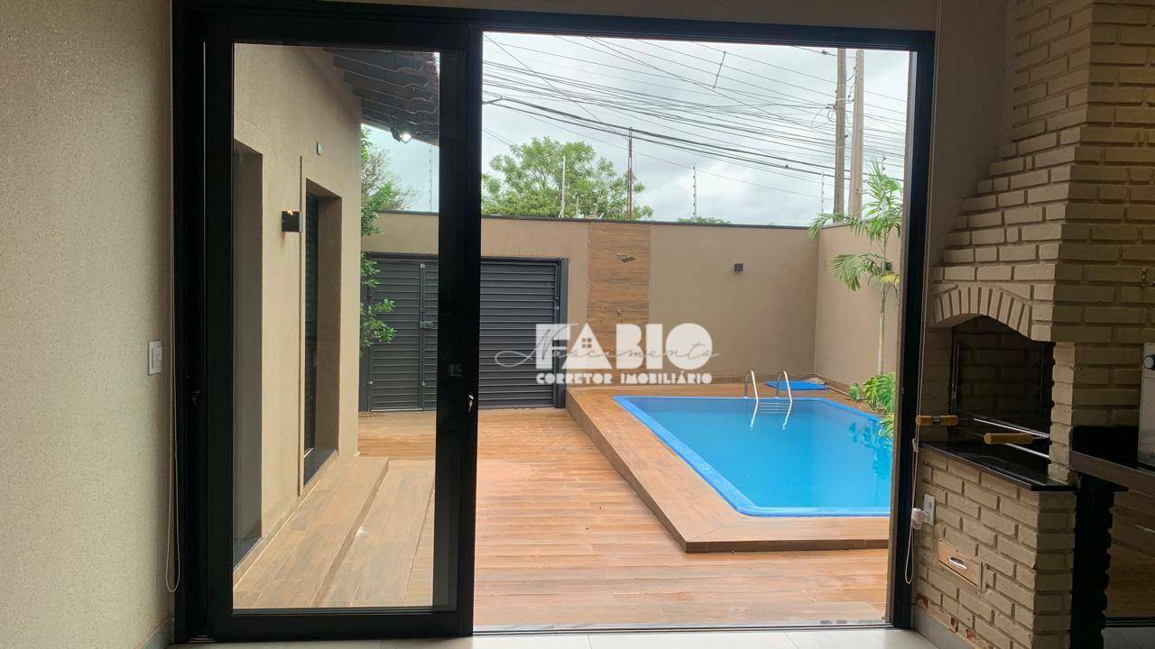 Casa à venda com 3 quartos, 250m² - Foto 18