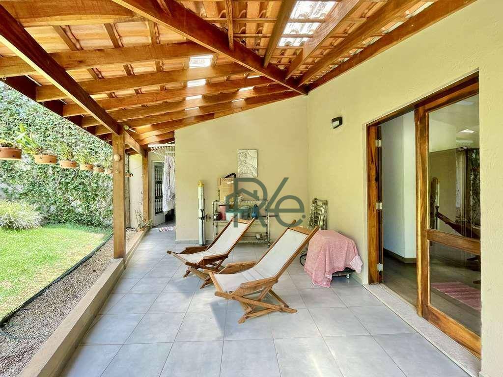 Casa de Condomínio à venda com 4 quartos, 445m² - Foto 30