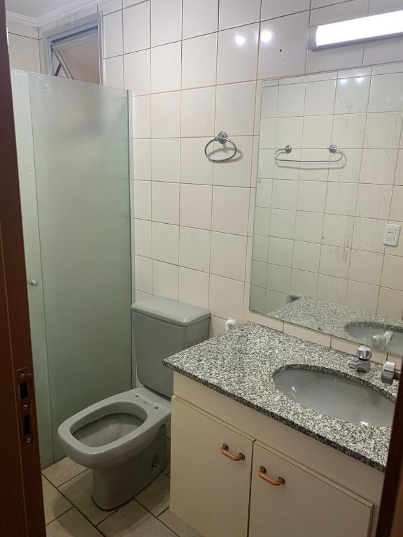 Apartamento à venda com 3 quartos, 80m² - Foto 4