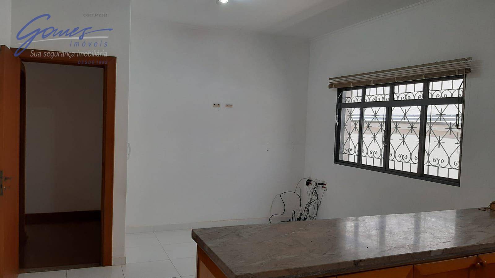 Casa à venda com 3 quartos, 348m² - Foto 11