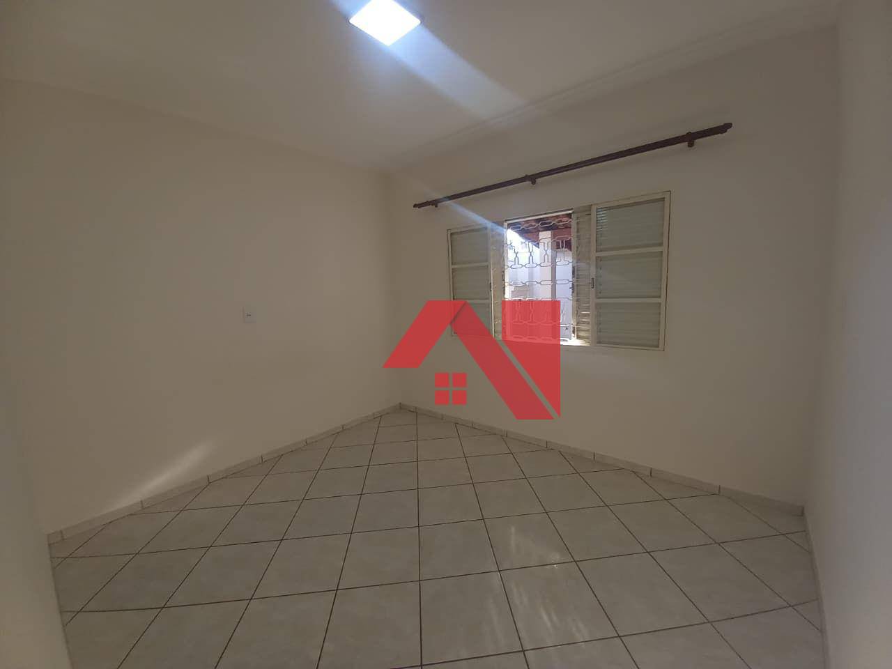 Casa para alugar com 3 quartos, 164m² - Foto 9