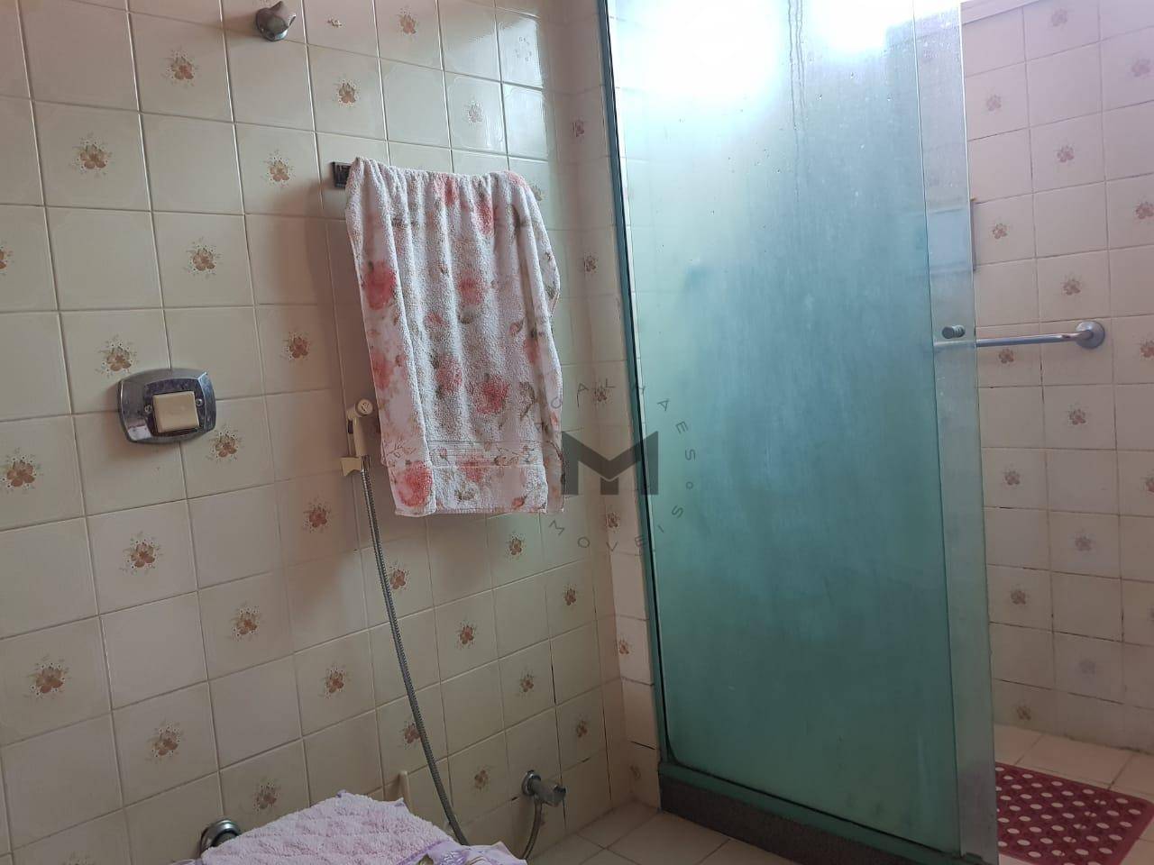 Apartamento à venda com 3 quartos, 200m² - Foto 9