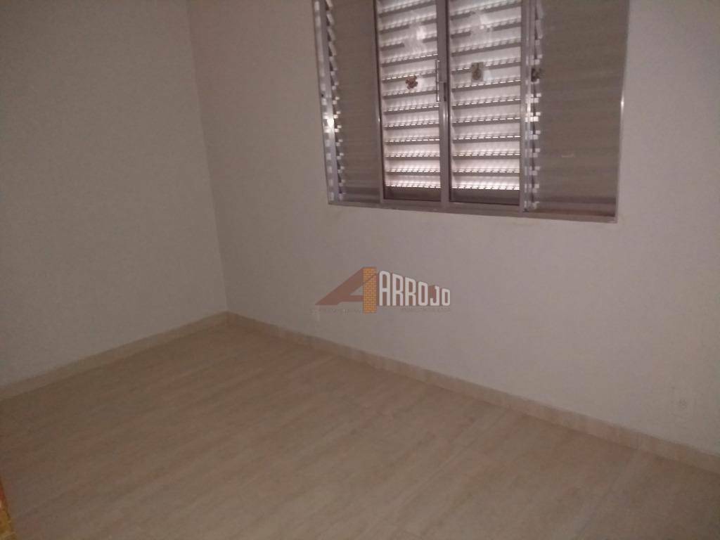 Casa à venda com 2 quartos, 95m² - Foto 5