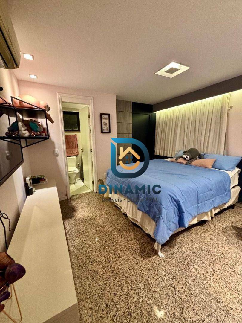 Apartamento à venda com 4 quartos, 230m² - Foto 16
