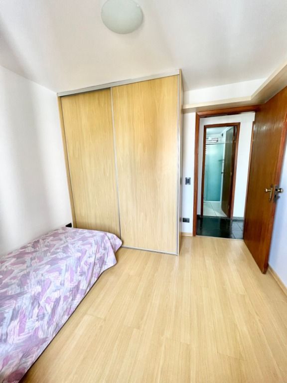 Apartamento à venda com 3 quartos, 85m² - Foto 12