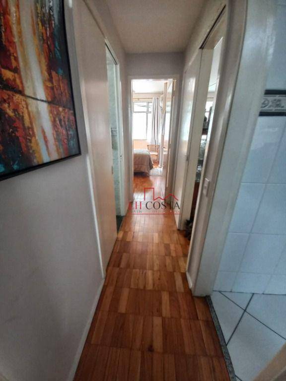 Apartamento à venda com 2 quartos, 70m² - Foto 3