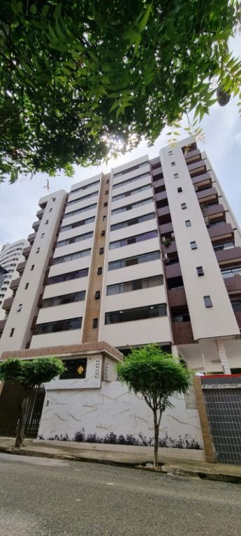 Apartamento à venda com 3 quartos, 133m² - Foto 1