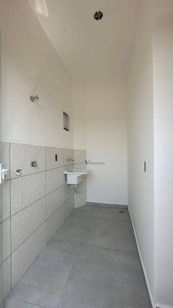 Casa à venda com 3 quartos, 90m² - Foto 11