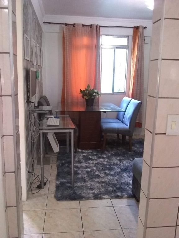 Apartamento à venda com 2 quartos, 50m² - Foto 2