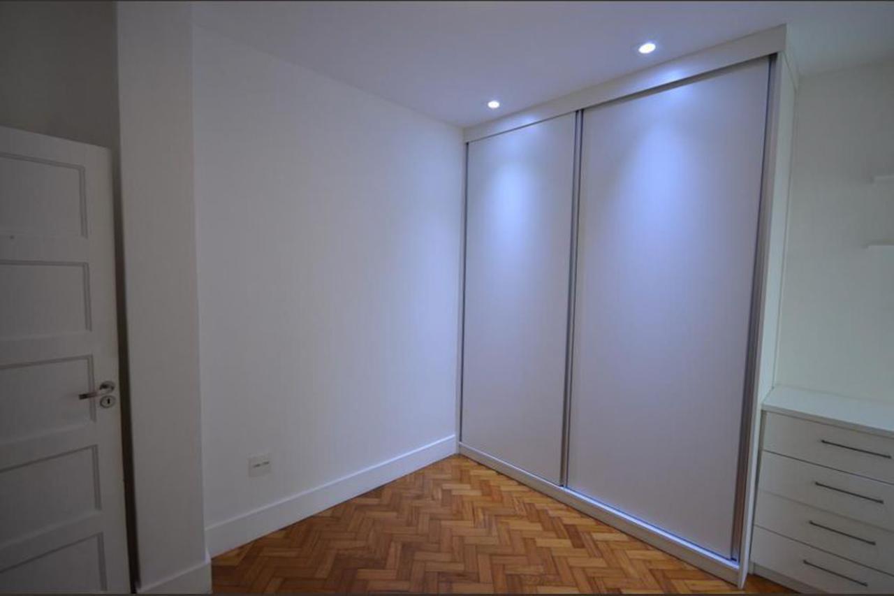 Apartamento à venda com 4 quartos, 210m² - Foto 29