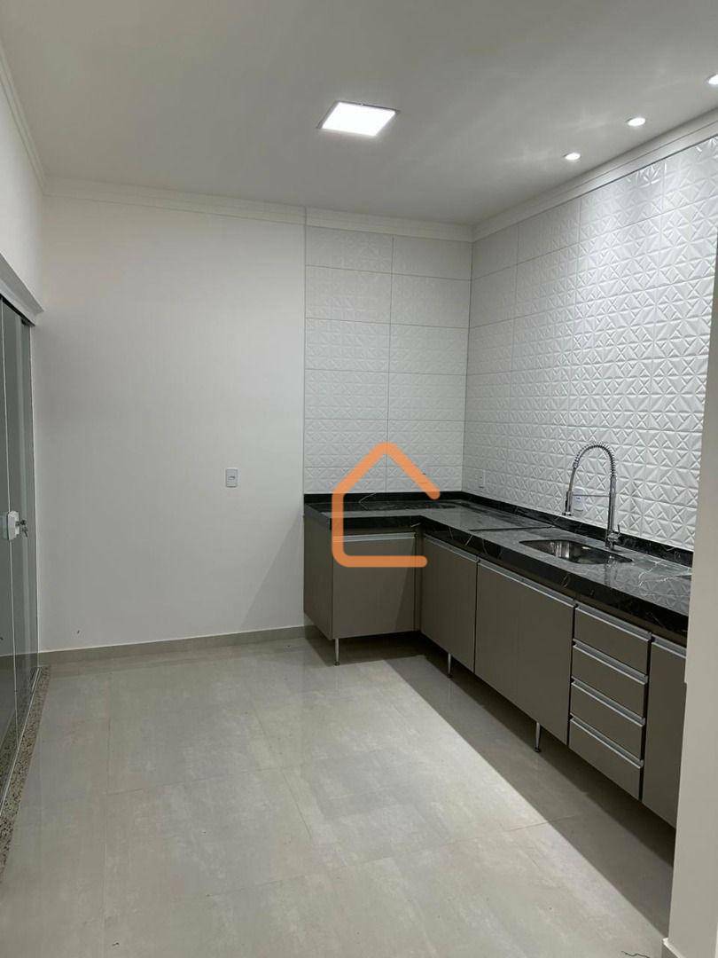 Casa à venda com 3 quartos, 116m² - Foto 3