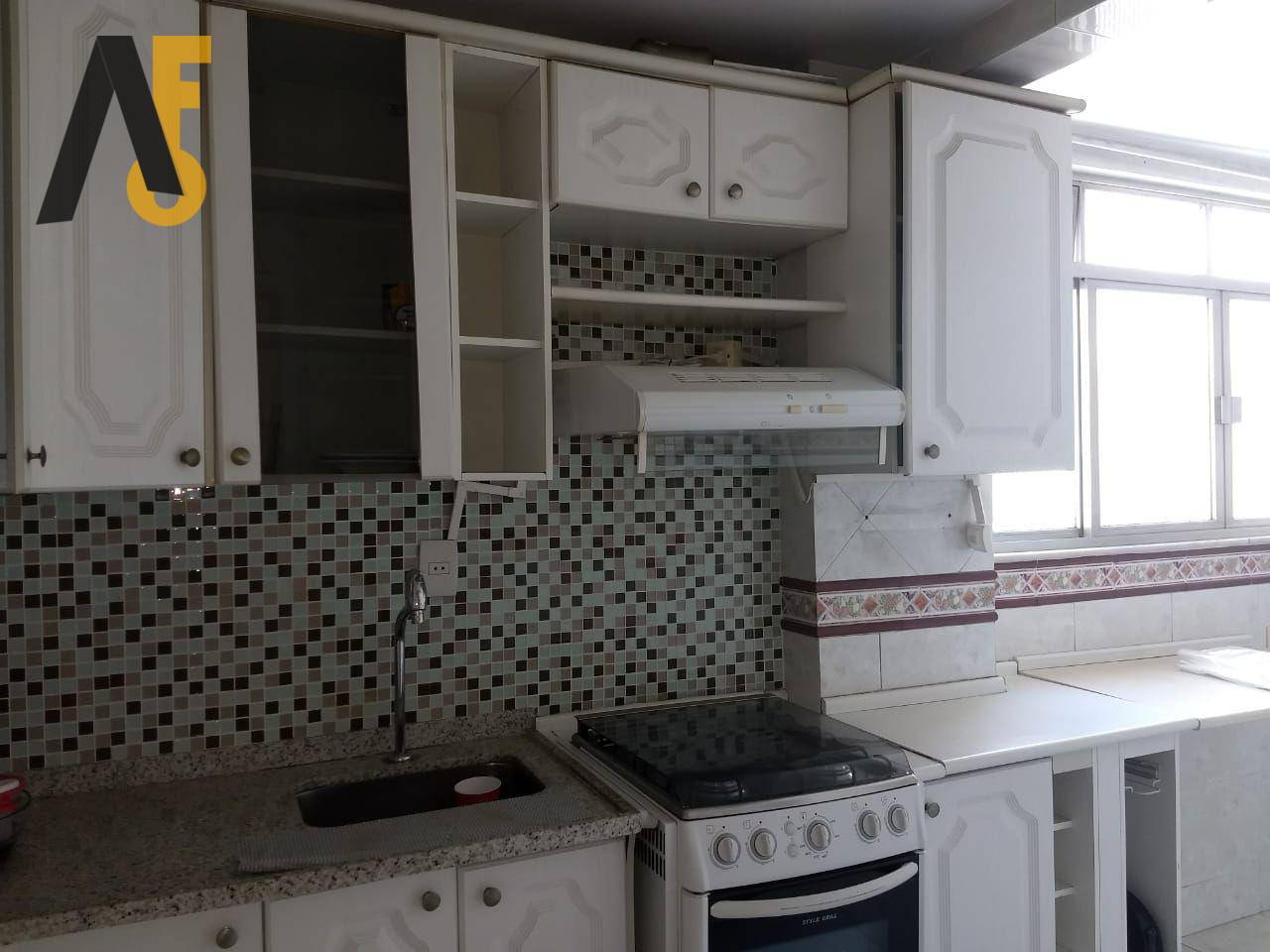 Apartamento à venda com 2 quartos, 70m² - Foto 29