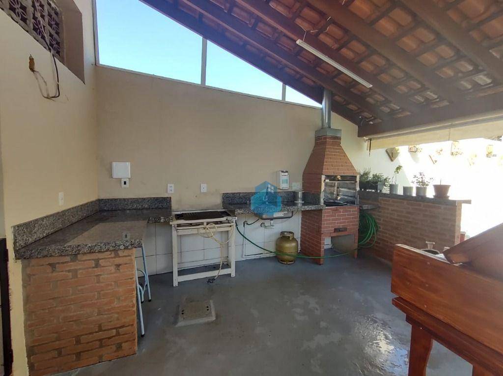 Casa à venda com 3 quartos, 164m² - Foto 16