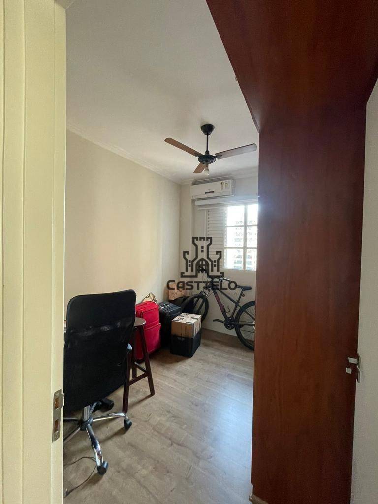 Apartamento à venda com 3 quartos, 111m² - Foto 8