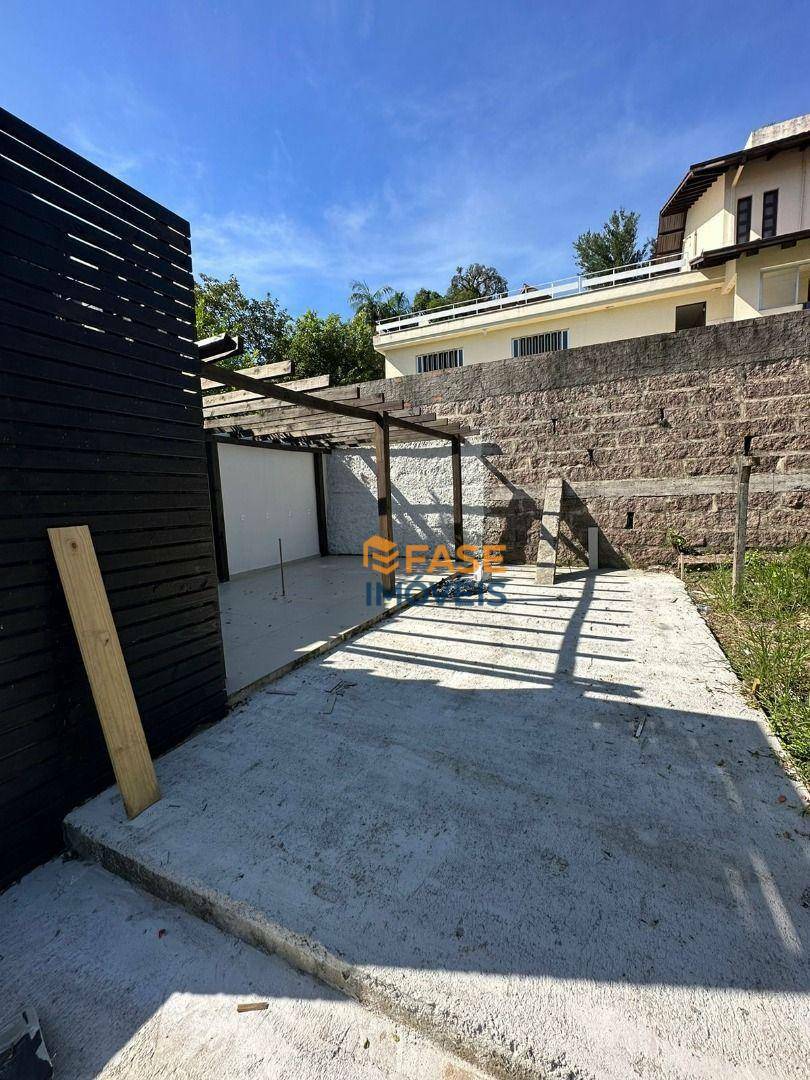 Casa à venda com 3 quartos, 388m² - Foto 27