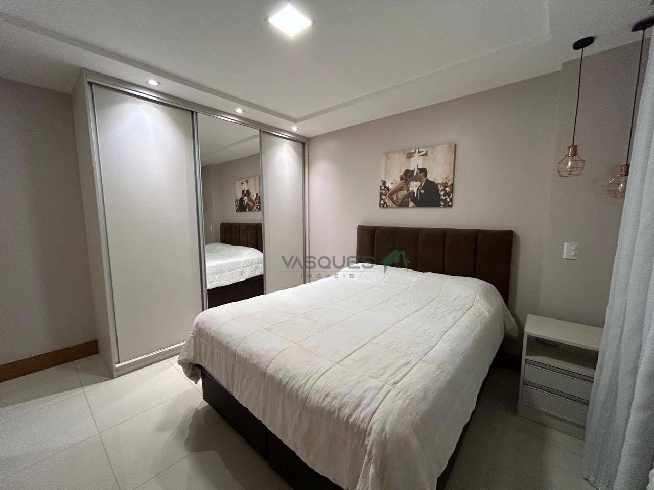 Apartamento à venda com 3 quartos, 125m² - Foto 7
