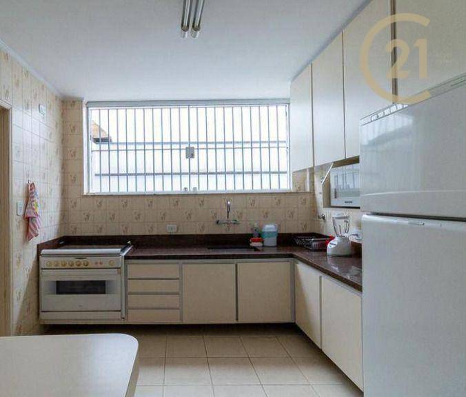 Casa à venda com 3 quartos, 200m² - Foto 13