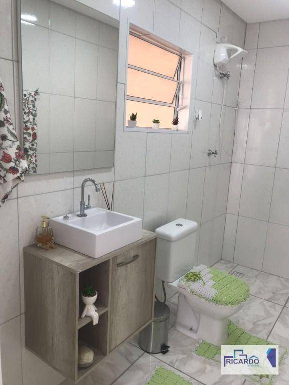 Sobrado à venda com 3 quartos, 236m² - Foto 13