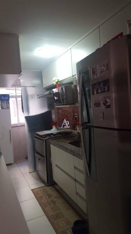 Apartamento à venda com 2 quartos, 75m² - Foto 8