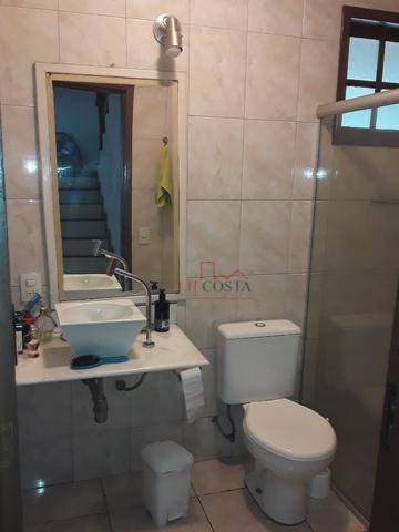 Casa à venda com 3 quartos, 220m² - Foto 13