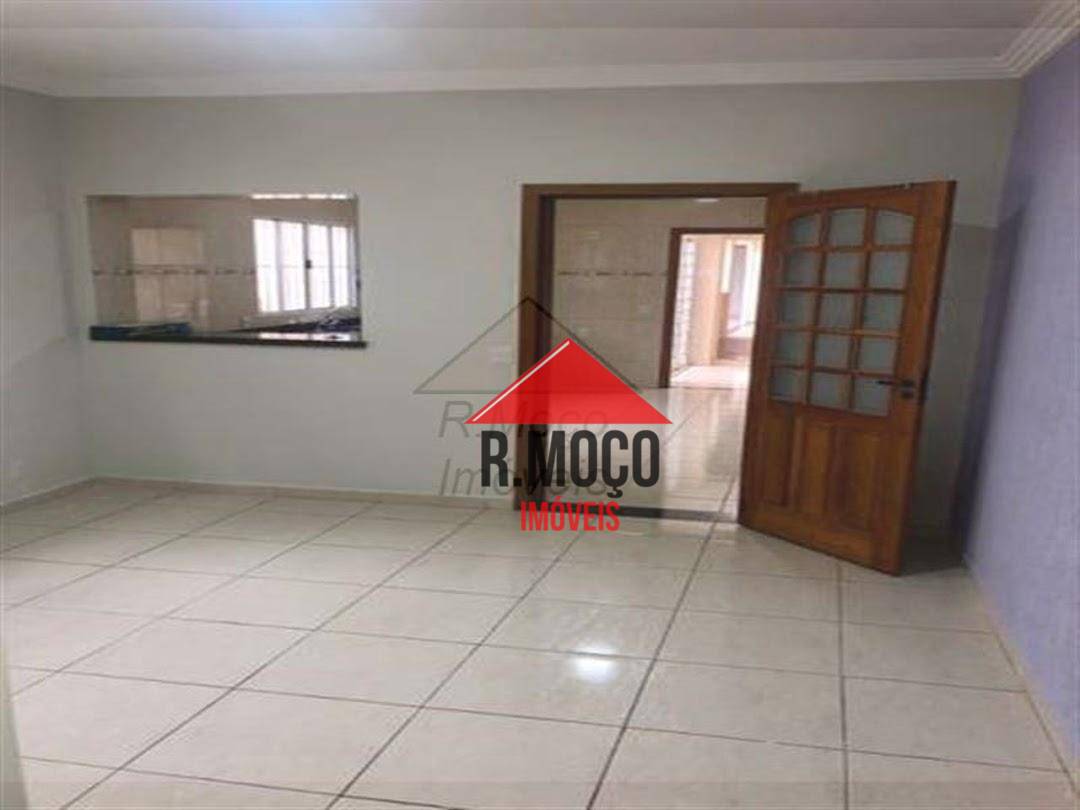 Sobrado à venda com 4 quartos, 220m² - Foto 4