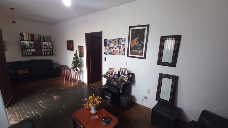 Casa à venda com 3 quartos, 299m² - Foto 6