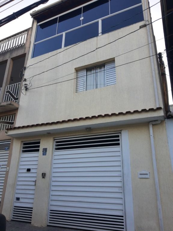 Sobrado à venda com 3 quartos, 120m² - Foto 1