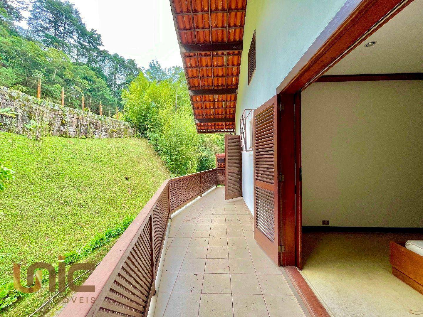 Casa de Condomínio à venda com 4 quartos, 209m² - Foto 22