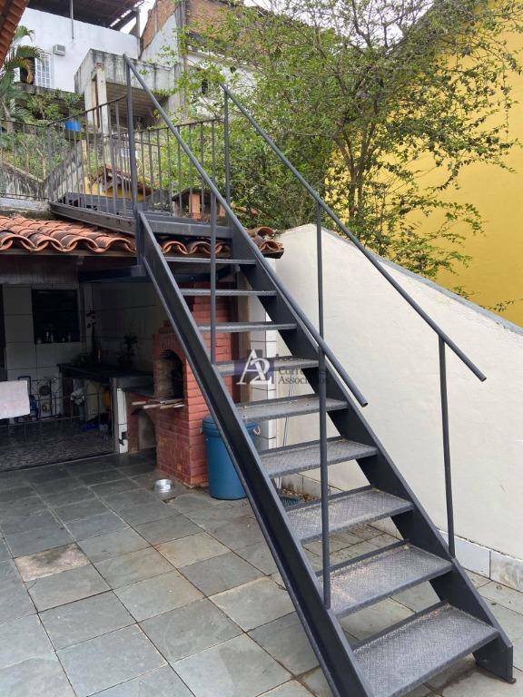 Casa à venda com 5 quartos, 335m² - Foto 20