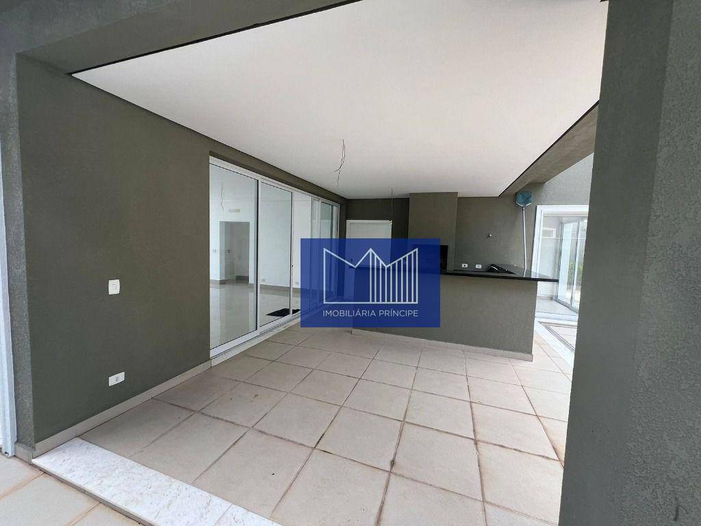 Casa à venda com 4 quartos, 430m² - Foto 2