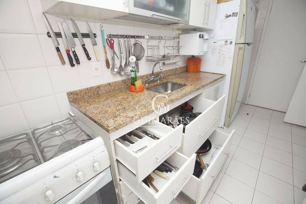 Apartamento à venda com 3 quartos, 123m² - Foto 17