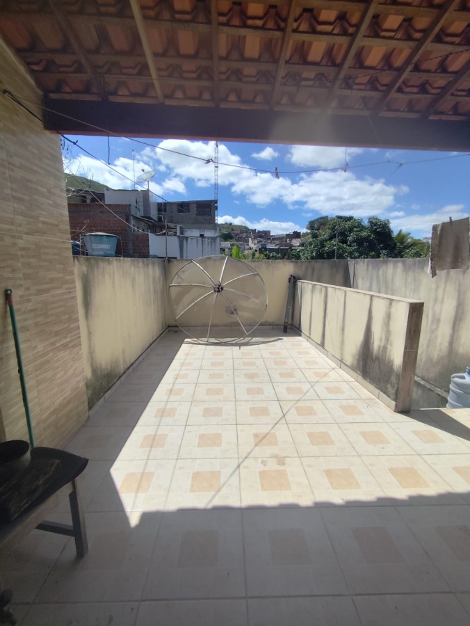 Casa à venda com 5 quartos, 200m² - Foto 10