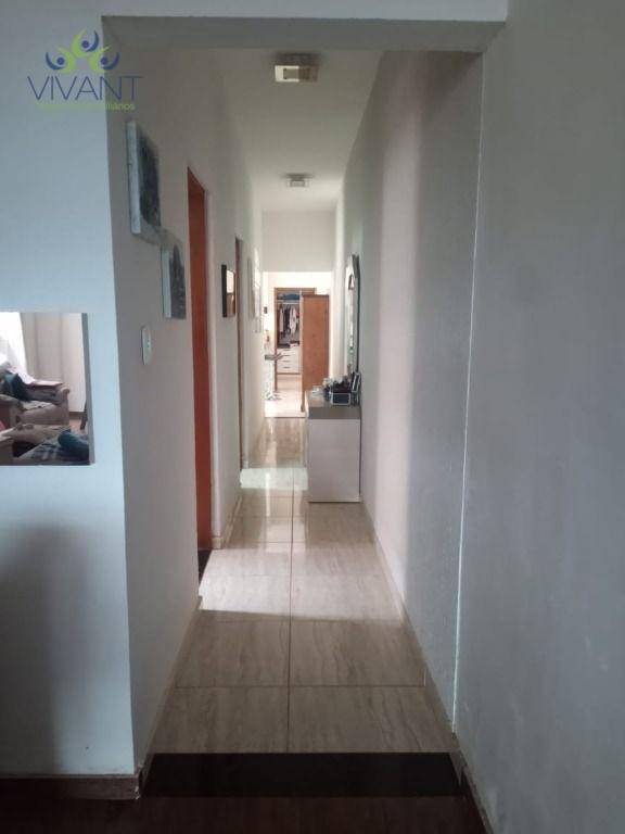 Sobrado à venda com 2 quartos, 300m² - Foto 12