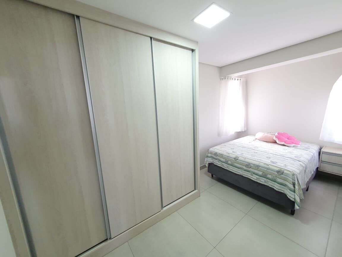 Apartamento à venda com 2 quartos, 132m² - Foto 1