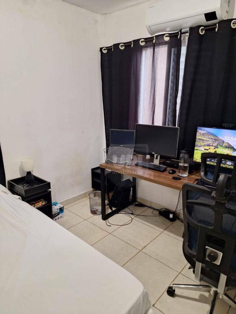 Casa à venda com 3 quartos, 60m² - Foto 7