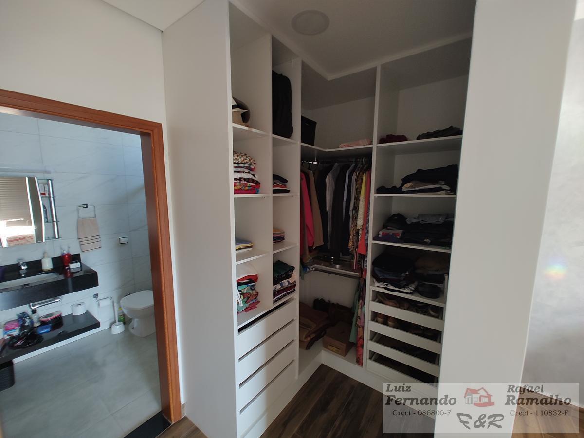 Casa à venda com 4 quartos, 1000m² - Foto 15