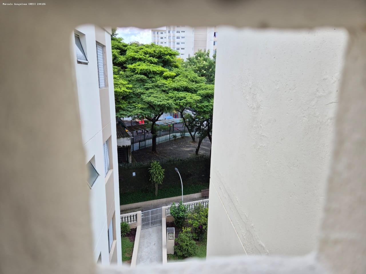 Apartamento à venda com 2 quartos, 60m² - Foto 10