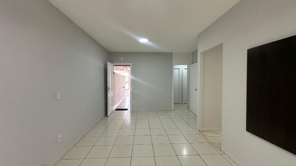 Casa de Condomínio à venda com 3 quartos, 135m² - Foto 3