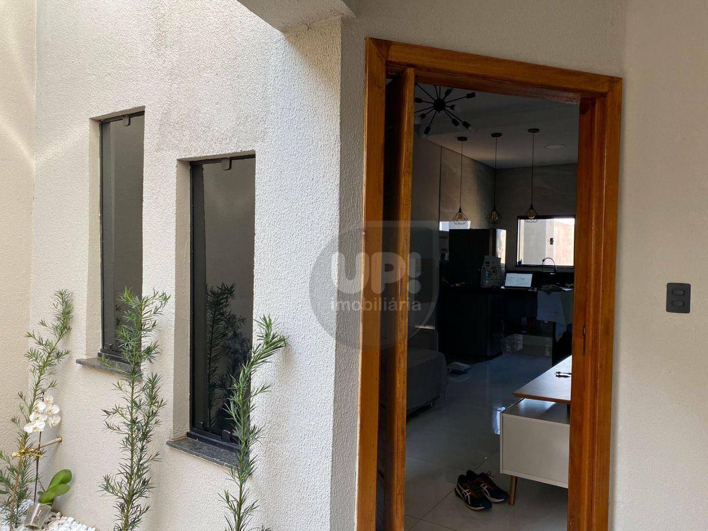 Casa à venda com 2 quartos, 100m² - Foto 8