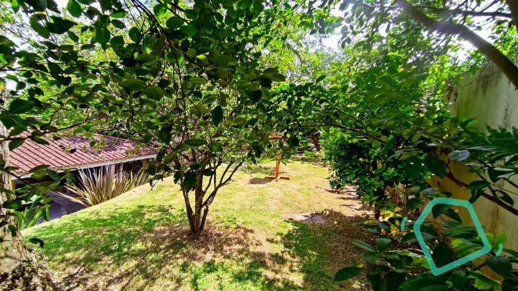 Casa de Condomínio à venda e aluguel com 4 quartos, 230m² - Foto 44
