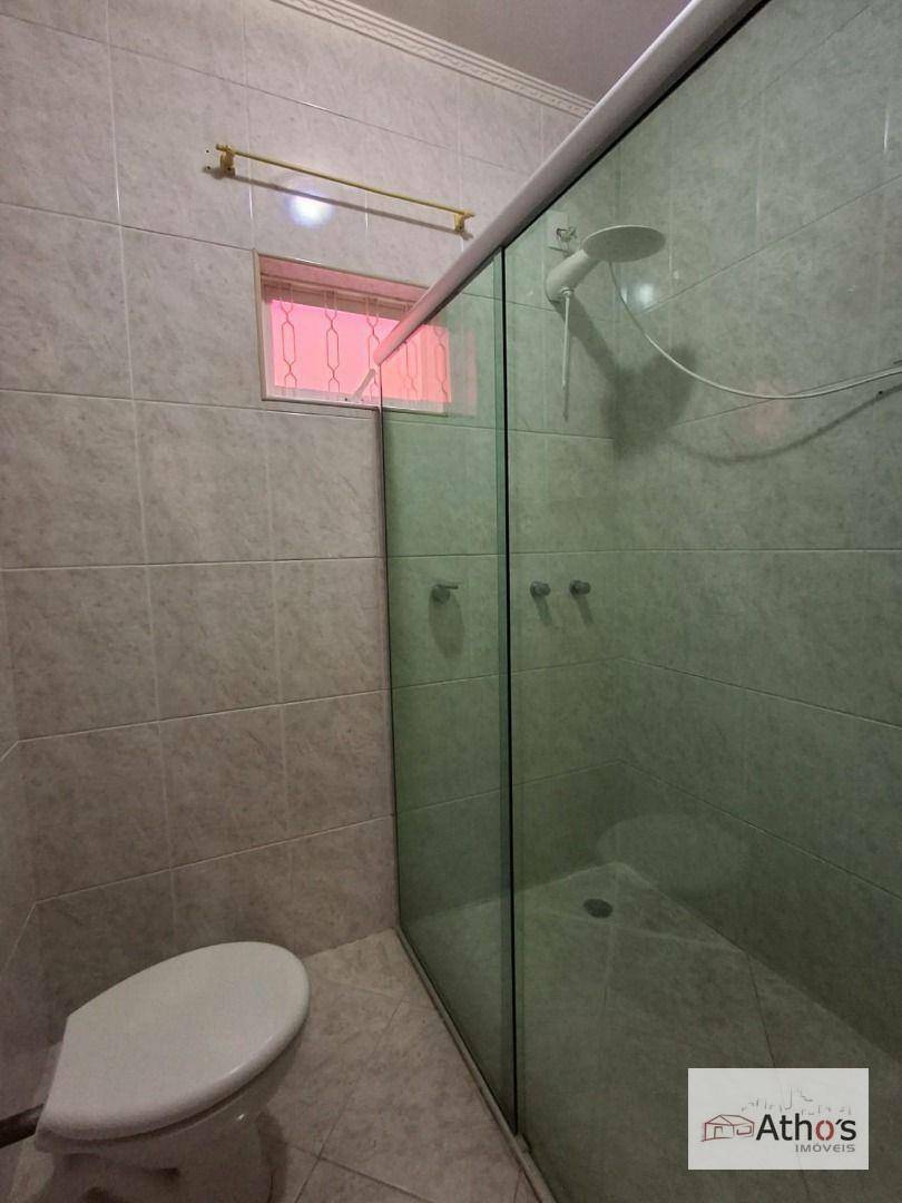 Casa para alugar com 4 quartos, 170m² - Foto 14