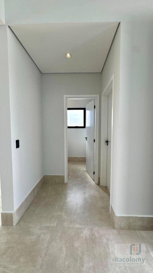 Casa de Condomínio à venda com 4 quartos, 300m² - Foto 31