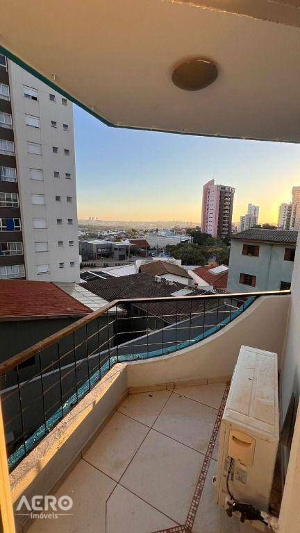Apartamento à venda com 2 quartos, 72m² - Foto 28